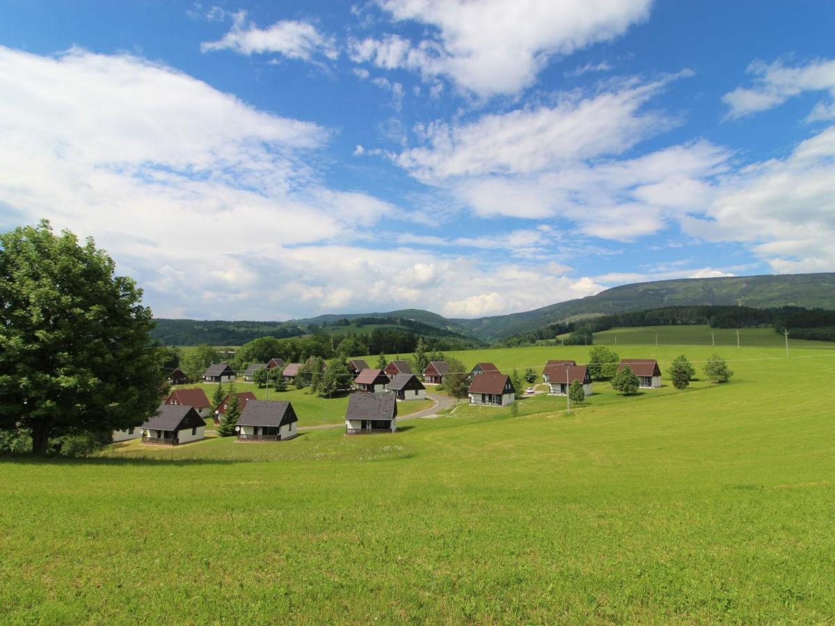Holiday Home Holiday Hill 39 By Interhome Cista  ภายนอก รูปภาพ
