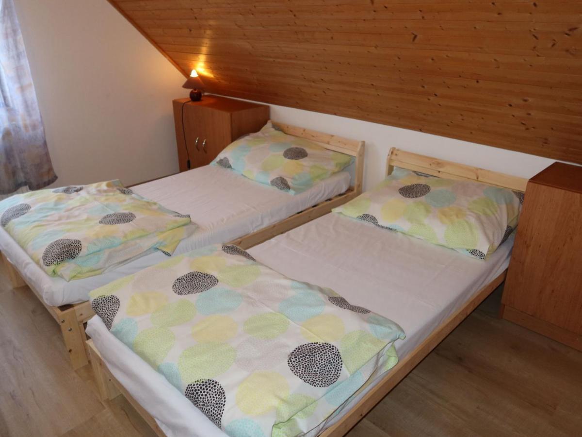 Holiday Home Holiday Hill 39 By Interhome Cista  ภายนอก รูปภาพ